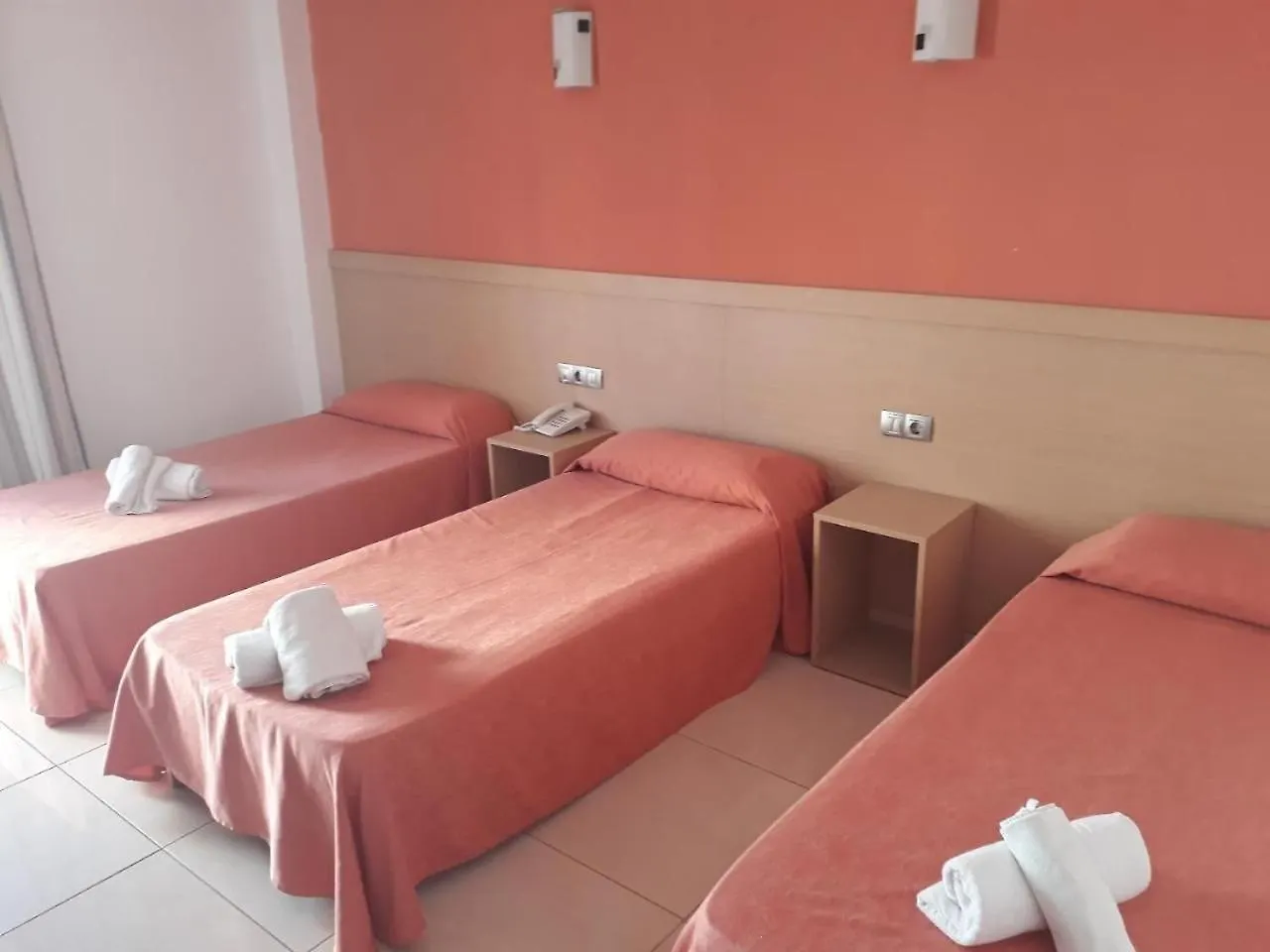 ***  Hotel Leblon El Arenal  Spanje